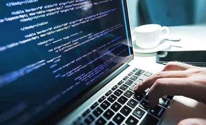 如何通过代码检查和代码走查提高软件质量？